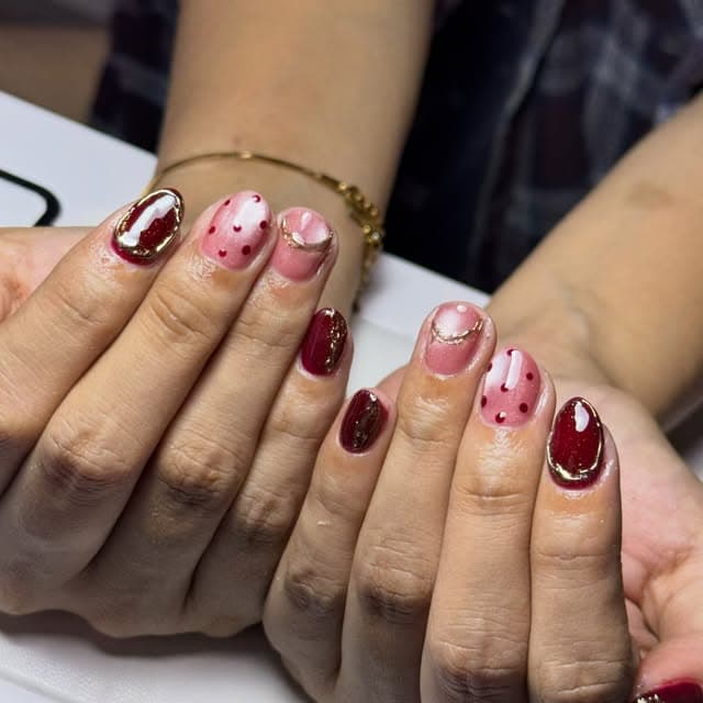 Festive Red Gold Flake